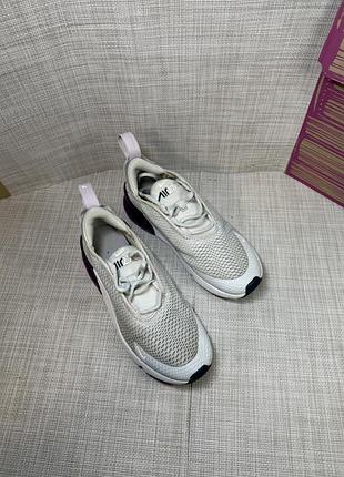 Оригінальні кросівки nike 270