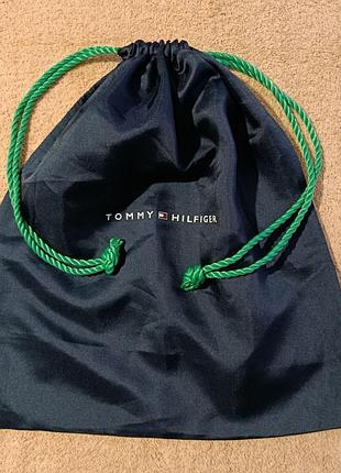 Пильник чохол tommy hilfiger із м'якої поліестерової тканини, розмір 31,5×35,5 см