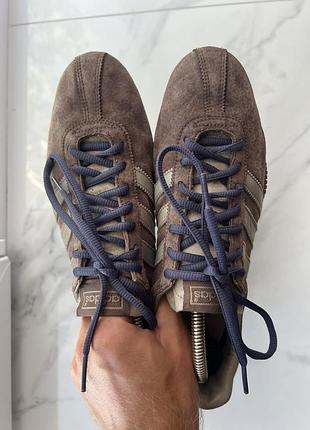 Кросівки adidas 2