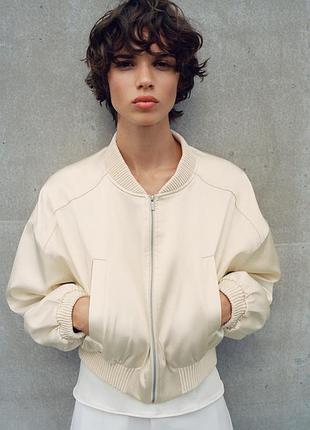 Куртка жіноча бежева сатинова zara new