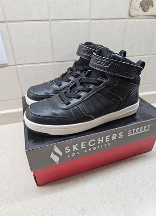 Ботинки skechers 34размер, брючины для мальчика