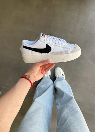 Жіночі кросівки nike blazer low platform premium