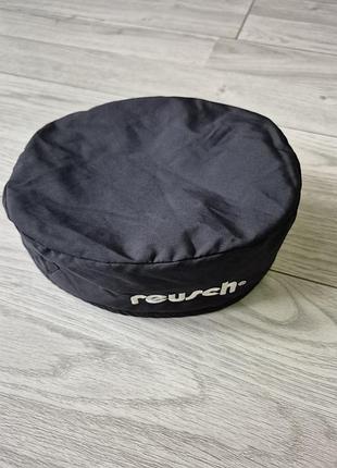 Черную спортивную шапку-подшлемник reusch
