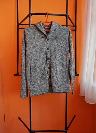 Tommy hilfiger denim s | серый кардиган с капюшоном
hilfiger denim grey hooded cardigan s