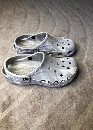 🩶 crocs baya — стильні сірі мармурові сабо, круті чоловічі крокси розмір 39