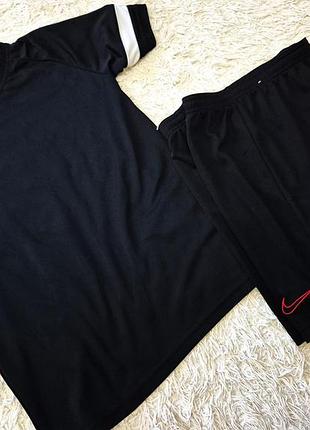 Спортивний комплект (футболка+шорти)nike\оригинал\158-164