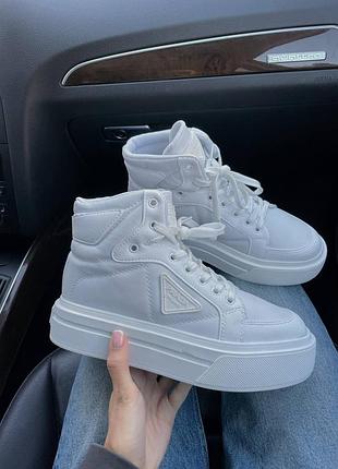 Жіночі кросівки  re-nylon bryshed white