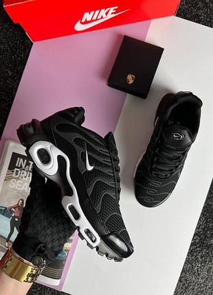 Жіночі кросівки nike air max plus white black reflective
