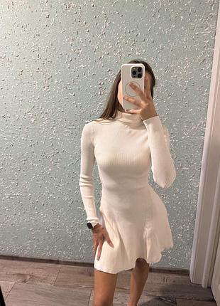Міні сукня тепла в рубчик zara
