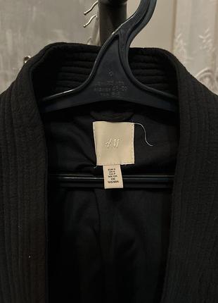 Чорний стильний жилет h&m 4