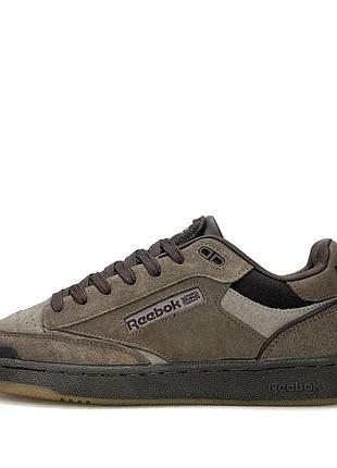 Мужские кроссовки reebok club c коричневые из натуральной замши короткие кеды для повседневной носки на весну лето брендовые рыбок