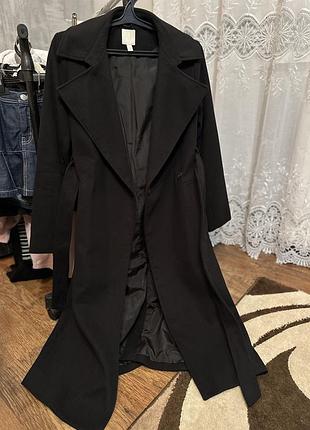 Чорне кашемірове пальто h&m 2