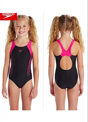 Купальник брендовый speedo на 9-10 лет