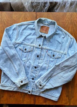 Джинсовая куртка ( levis ) размер l-xl
