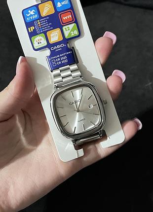 Мужские часы casio vintage quartz — классический аналоговый, серебристый корпус, металлический браслет, кварцевый механизм