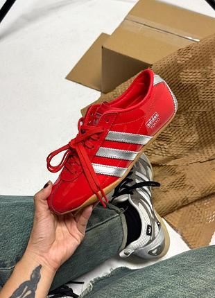 Кросівки adidas tokyo 2