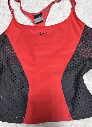 Кроп-топ nike
