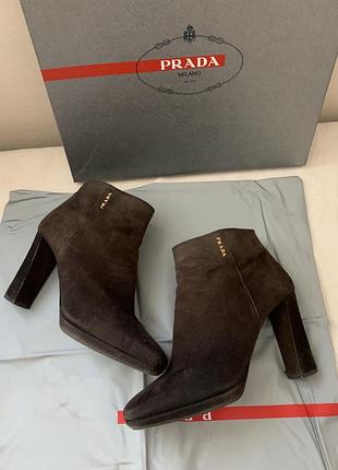 Чоботи prada оригінал