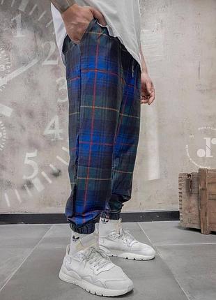 Чоловічі стильні якісні спортивні штани в карту сині з зеленим xxl