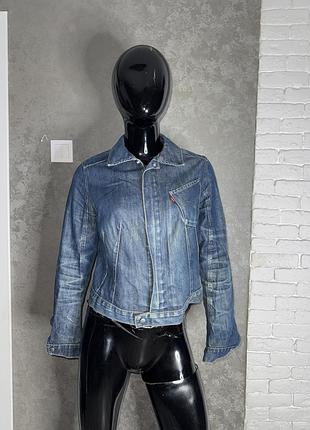 Джинсова куртка levi’s , s
