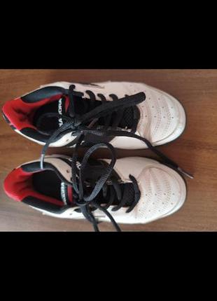 Детские кроссовки diadora для мальчика в размере 33 
на стопу 20 см
