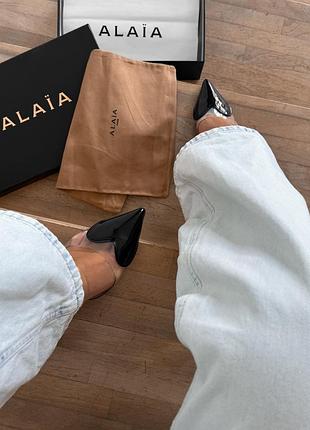Туфлі alaia le cœur black 2