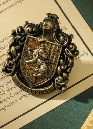 Брошка на одежду harry potter пуффендуй 14897