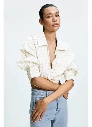Жіноча блуза zara на запах розмір l у клітинку