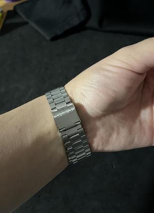 Casio aq-230 — серебристые наручные часы, белые циферблат, классический ретро-дизайн 2