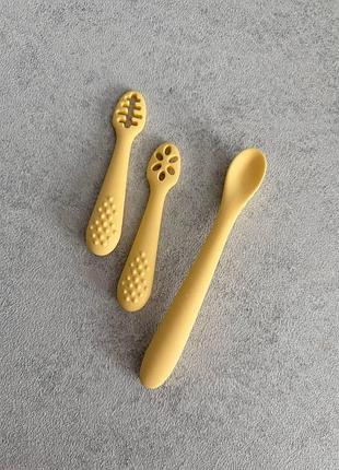 Набор первых столовых приборов малыша - ложка эргономичная и приборы pre-spoon