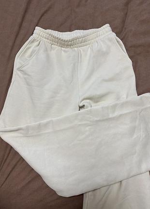 Штани zara бежевого кольору