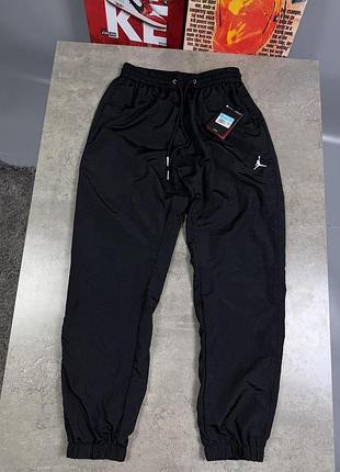 Нейлонові штани jordan вишивка чорні l