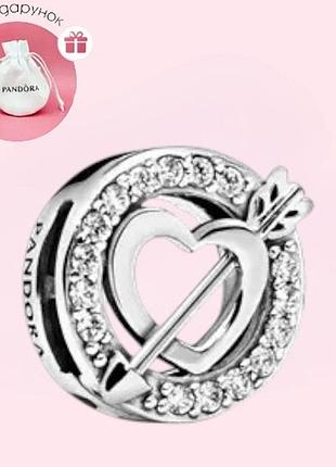 Посеребренный шарм для браслетов пандора бусина сердце со стрелой pandora moments reflexion