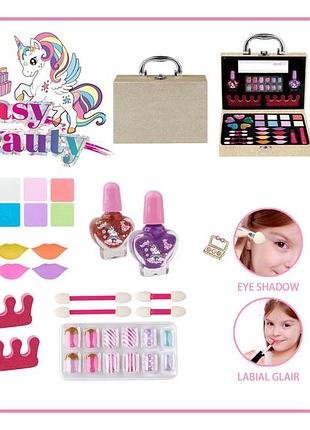 Набір дитячої косметики fantasy beauty 27 предмети у валізі