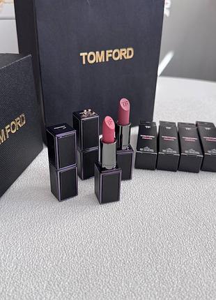 Помада  fabulous blush, pink