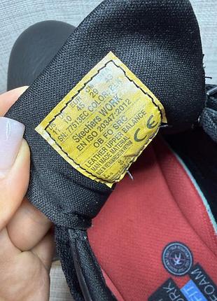 Оригинальные кроссовки skechers 3