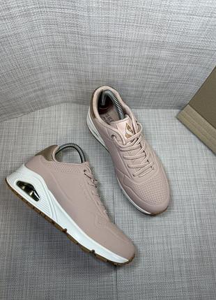 Оригінальні кросівки skechers