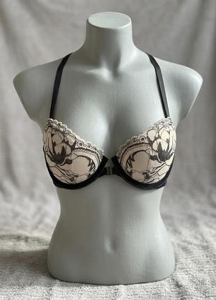 Бюстгальтер calvin klein 70а пуш ап мереживо