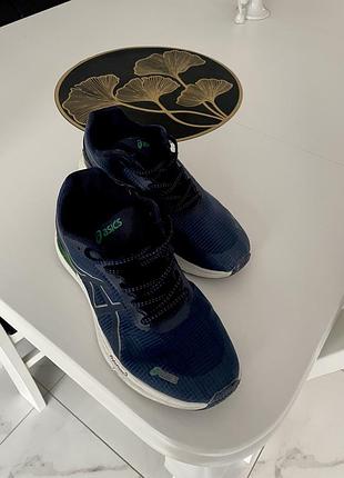 Кросівки чоловічі asics!