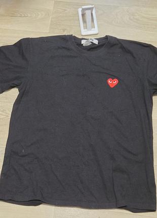 Футболка comme des garcons