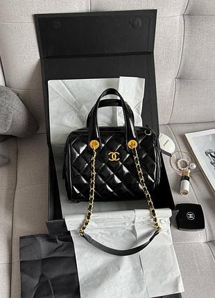 Женская сумка премиум small bowling bag in patent crumped calfskin black/gold