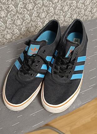 Кросівки adidas 2