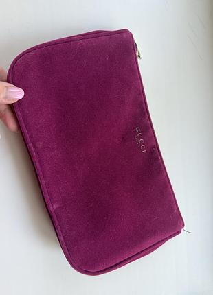 Оксамитова косметичка gucci