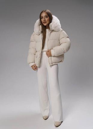 Пуховик с опушкой укороченный cozy puffer, молочный m-l