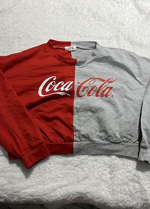 Світшот з принтом «coca-cola», двоколірний, сіро-червоного кольору. стан ідеальний.