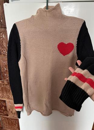 Светр жіночий