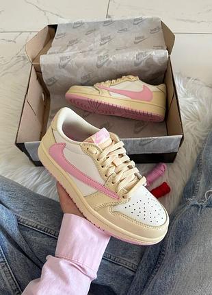 Жіночі кросівки jordan 1 low x travis scott shy pink