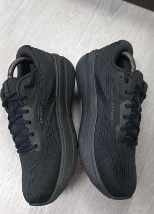 Фирменные кроссовки brooks 4