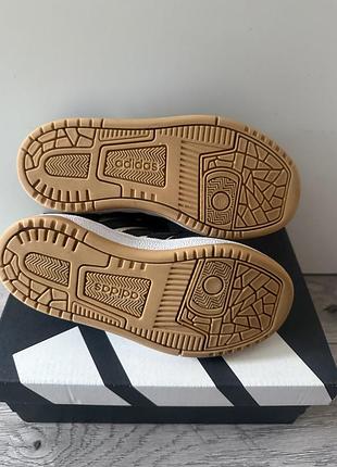 Кросівки adidas 4