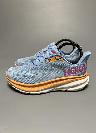 Кросівки на широку стопу для комфортної ходьби бігу тренувань hoka one one clifton 9 wide оригінал 1132211 abiw